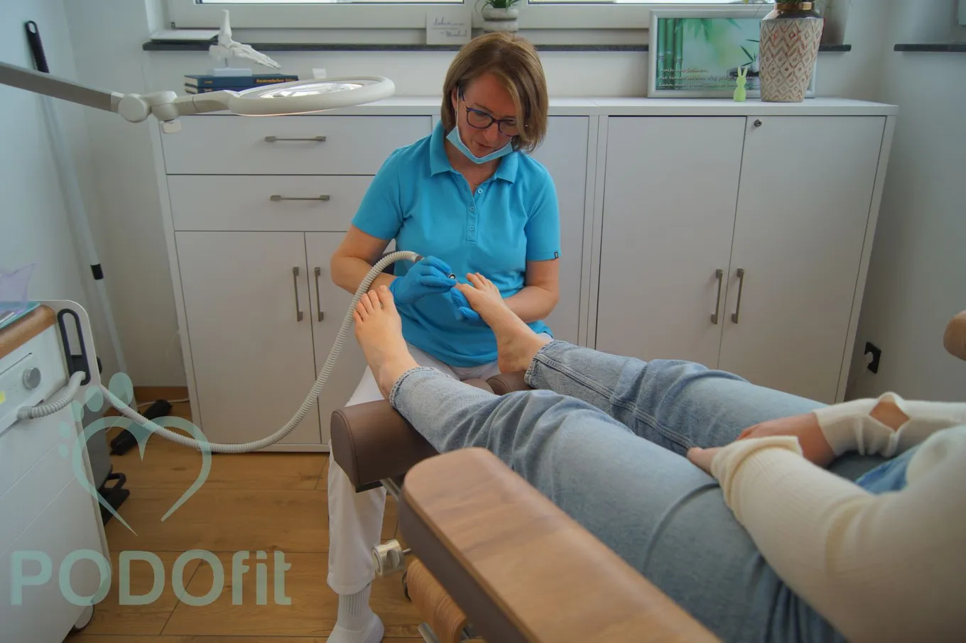 Nagelbearbeitung in der podologischen Behandlung